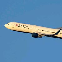 delta_air767