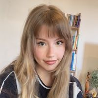 chanelvanniknaks