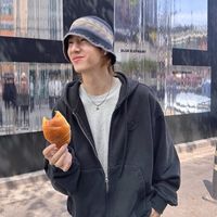lovemarktuan93.7