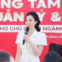 âm thanh gốc - Cô Hường dạy Spa đông khách