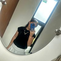 nicolecastillohin