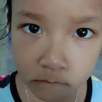 Chị Em tui tới nè