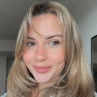 emily.carey75