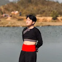 Tug neeg toj siab tseem tos