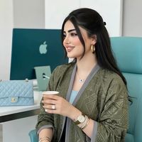 qamar_naz3