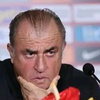 genç yakışıklı güzel ama yalancı