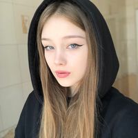lyzlova_elizabeth