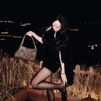 Em là badgirl trong bộ váy ngắn
