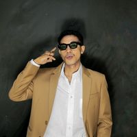 suara asli - Anton porthall