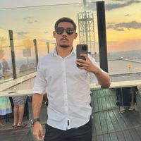 EU TENHO UMA MOTO E AS NOVINHA ME ADORAM