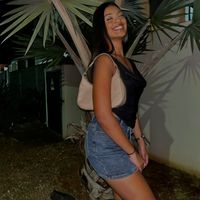 trisha_arnoldd