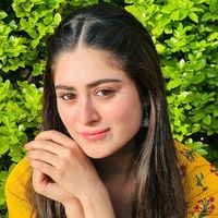hinakhalidhussainafridi