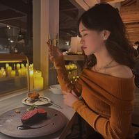 nhạc nền - Hà Thúy Hạnh