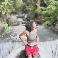 _olivia_selena05