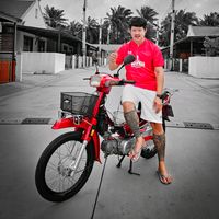 gomol_motorcycle_shop