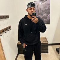alexis_27m02