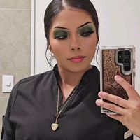 lalasglam1995