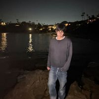 theguyinthewhite4123