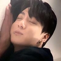 JEON JUNGKOOK MI ALFA SOLO MIO