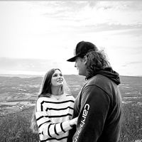 Who driving this bus I couldve dropped my croissan