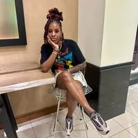 Bih Im the problem chicinsneaks