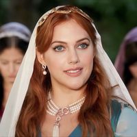 meryem_uzerli22