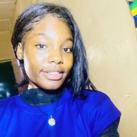 gucci.la.fille.sympa