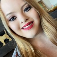 christinerhoads35