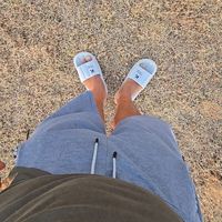 goat.flipflops