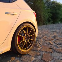 lukyyn_cupra_4xx