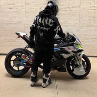 whiterr24