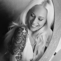 girlwiththeliontattoo