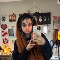 curlyheadedgreeneyedgirl