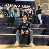 yonatan_crowder