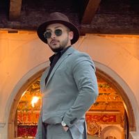 tony.de.la.brasov