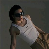 vic_stay2