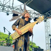 Lewis Capaldi Someone You Loved Sape Cover