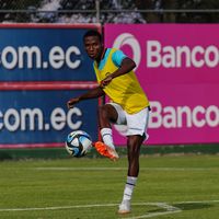 brandonlakemusic00131