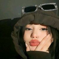 queen.amira925