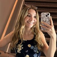 the girl screaming in her car