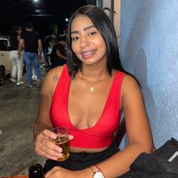 sabrinaisadora