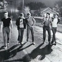 stay.gold.outsiders