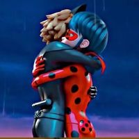 momentos_ladybug_catnoir