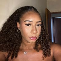 _larissaambrosiooficial