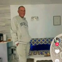 team_so_real_derrick