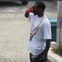 hoodieboi609