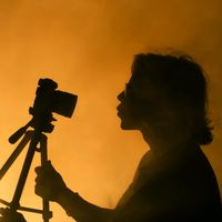 for anyone asking song name Kids