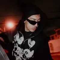 SI NO ES ECUATORIANA NO LA QUIERO