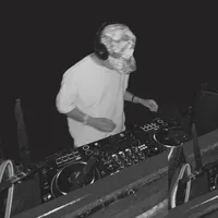 Love Me x Im Not Alone