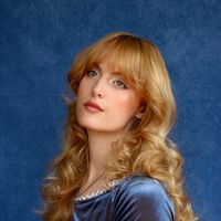 linger by sofia Duhaime